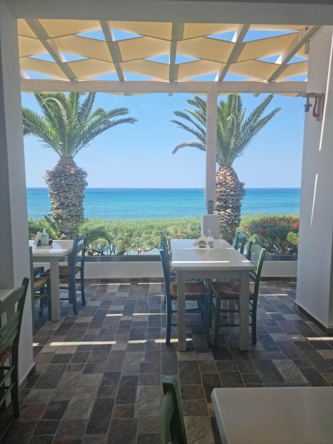 Artemis Aparthotel Makrýgialos Buitenkant foto