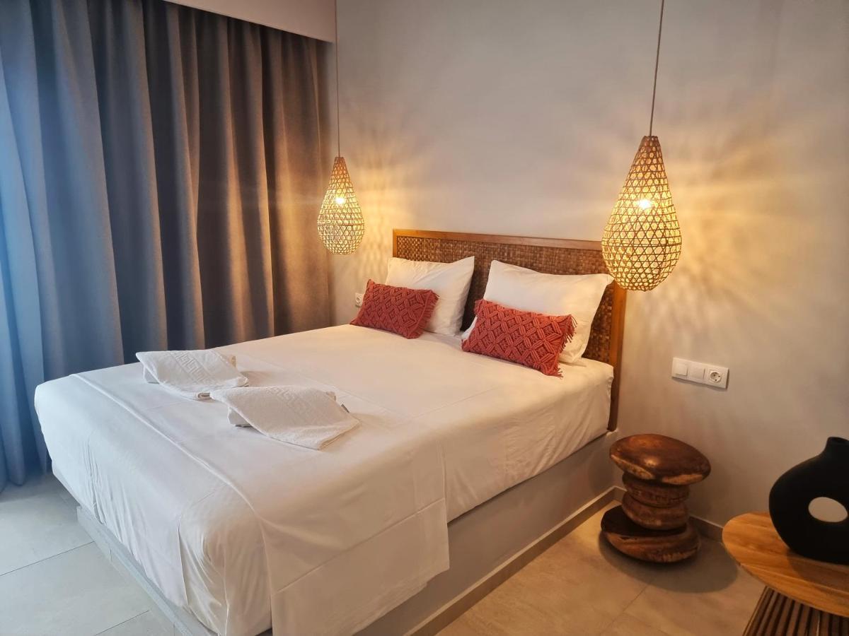 Artemis Aparthotel Makrýgialos Buitenkant foto