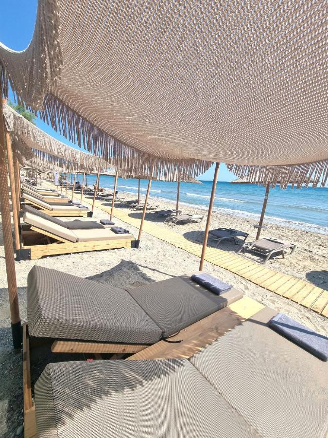 Artemis Aparthotel Makrýgialos Buitenkant foto