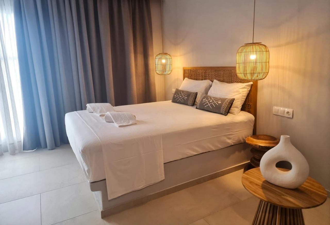Artemis Aparthotel Makrýgialos Buitenkant foto