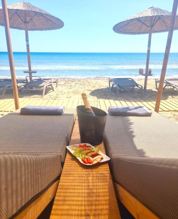 Artemis Aparthotel Makrýgialos Buitenkant foto