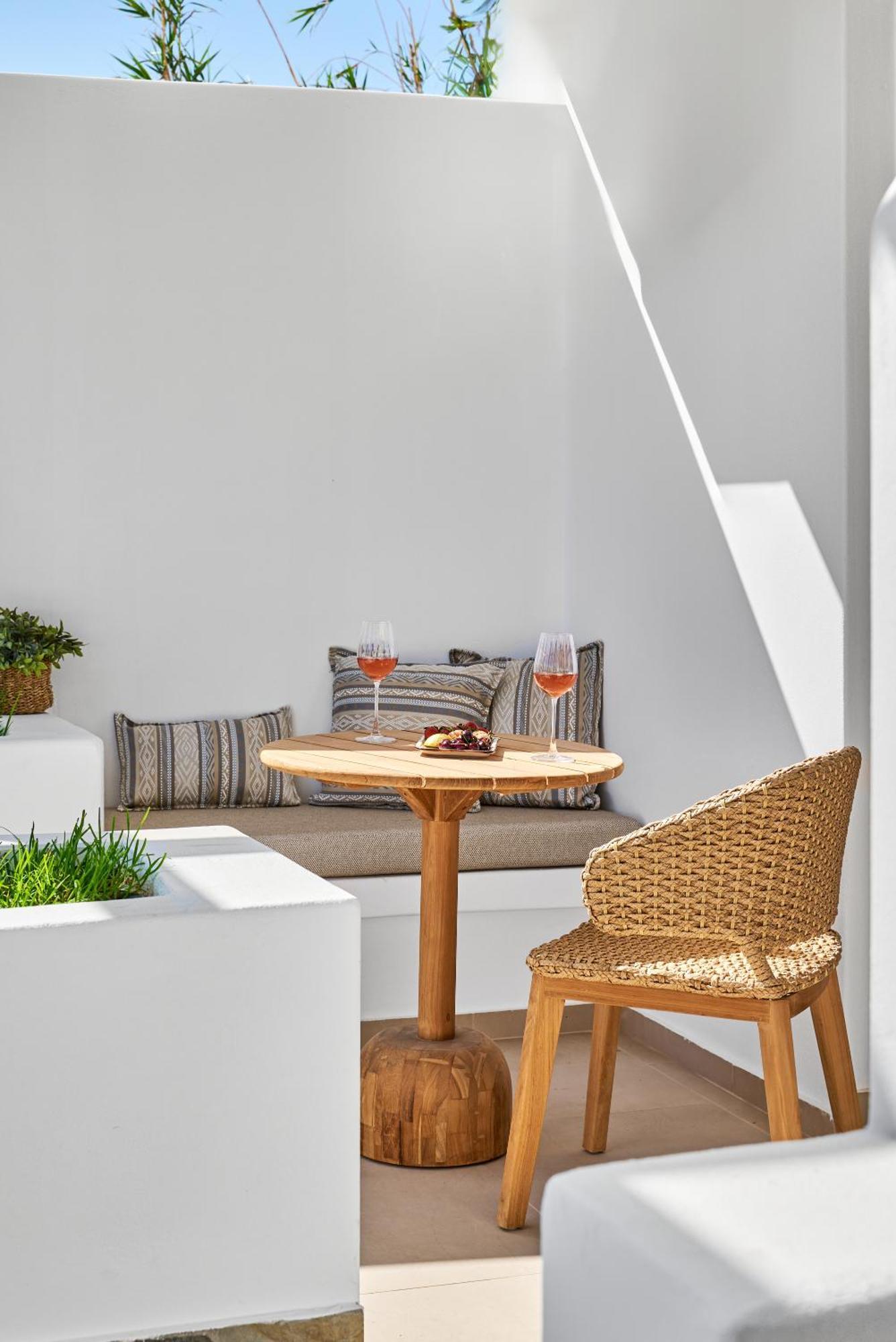 Artemis Aparthotel Makrýgialos Buitenkant foto